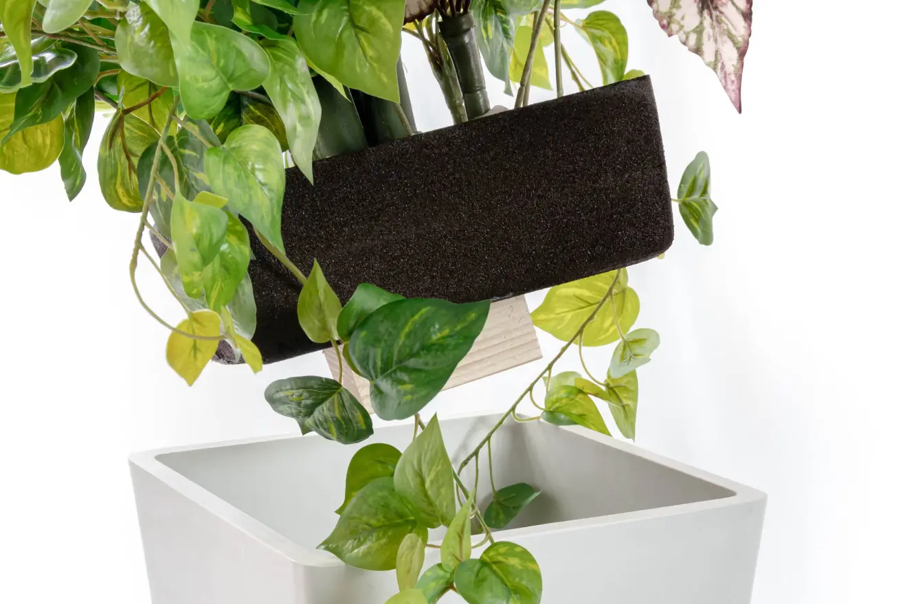 中味を取り出す様子の画像